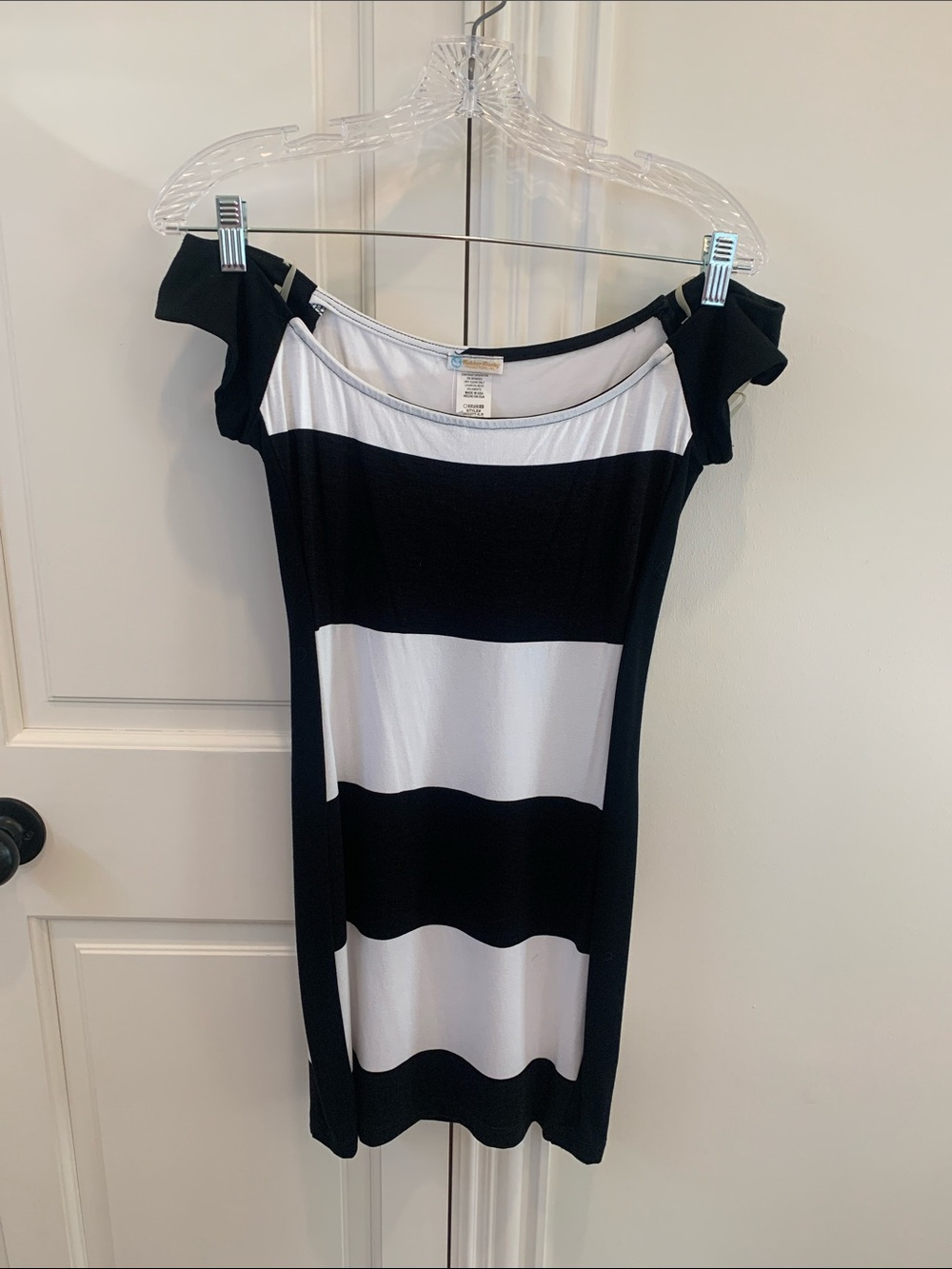 NWT—-Rubber Ducky Productions, Inc. Black and White One-Shoulder Stripe Dress